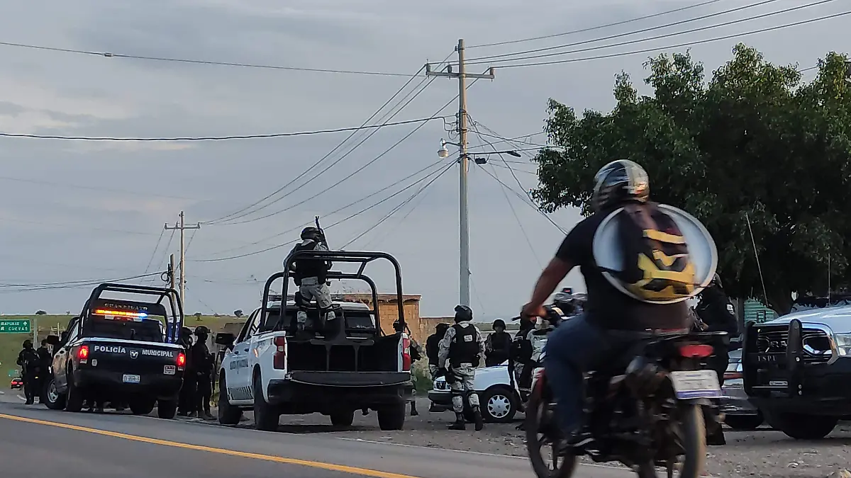 GUANAJUATO.- PARLAMENTO ABIERTO PARA CONTROLAR A MOTOCICLISTAS (1)